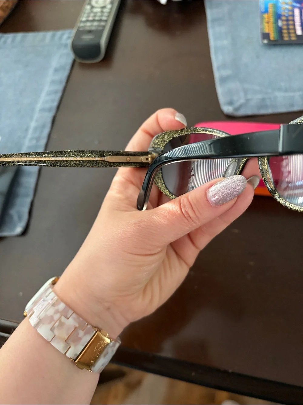 kate spade Black Cat-Eye Sunglasses with Pink Case